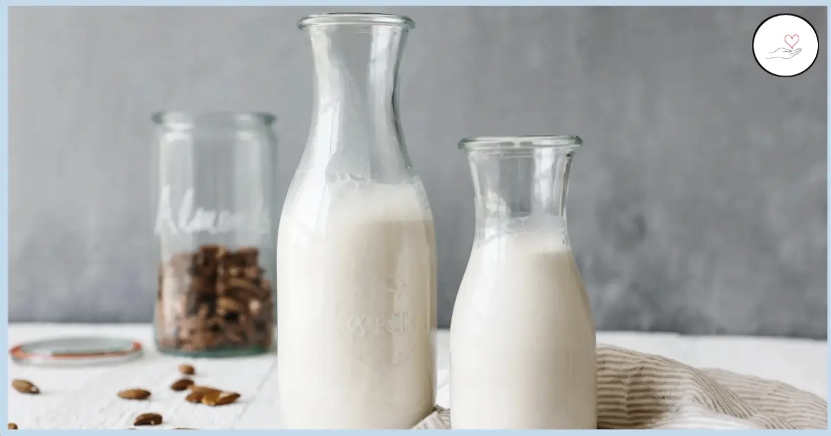 गर्म दूध पीने के फायदे और नुकसान : Hot Milk Benefits And Side Effects